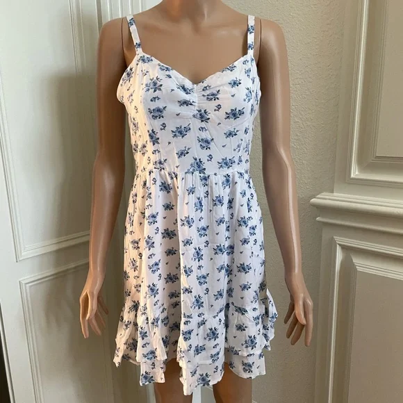 Hollister white and blue backless floral sundress. Size S